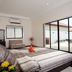 Majestic Residence