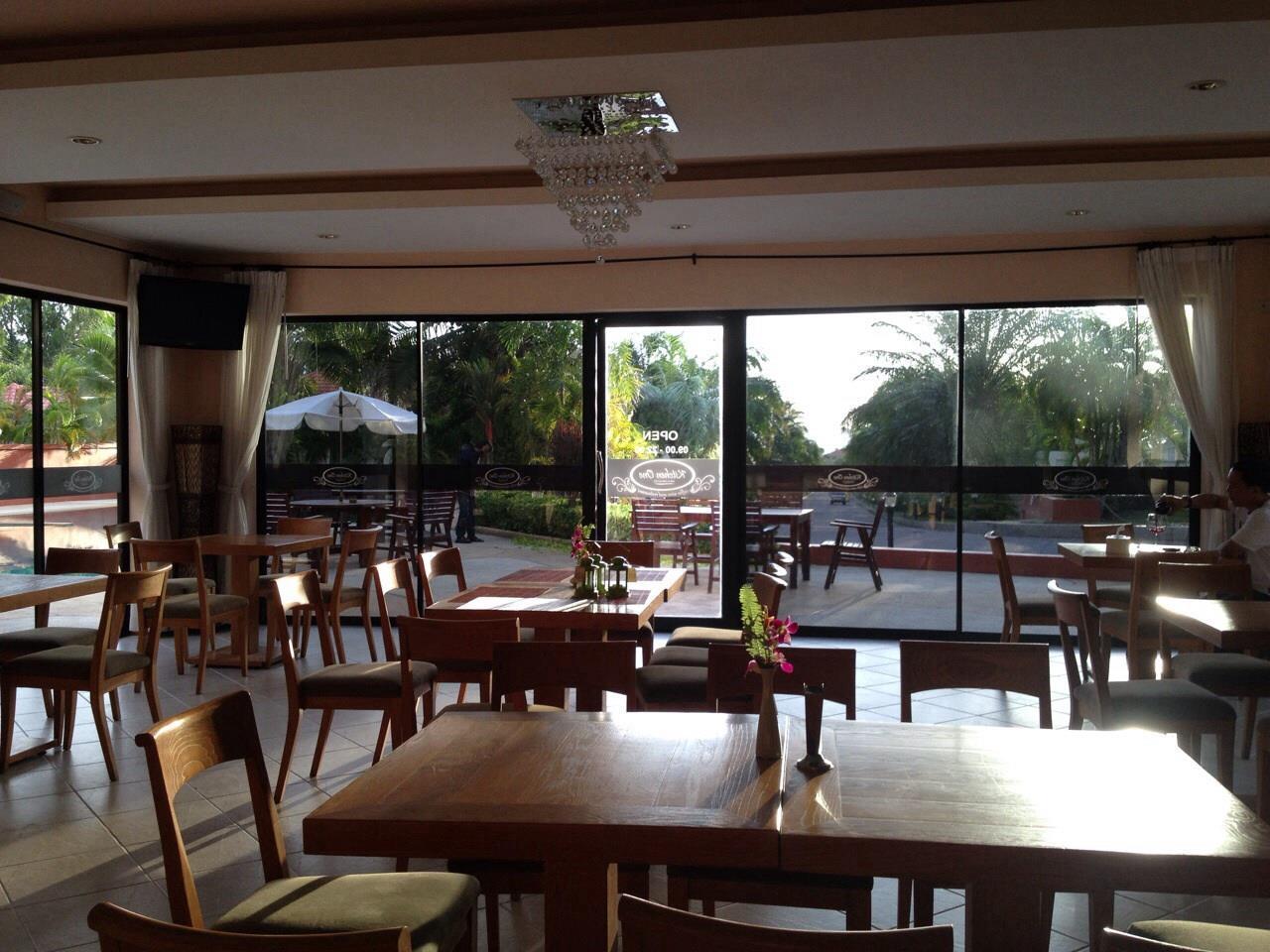 Majestic Hotel 3*