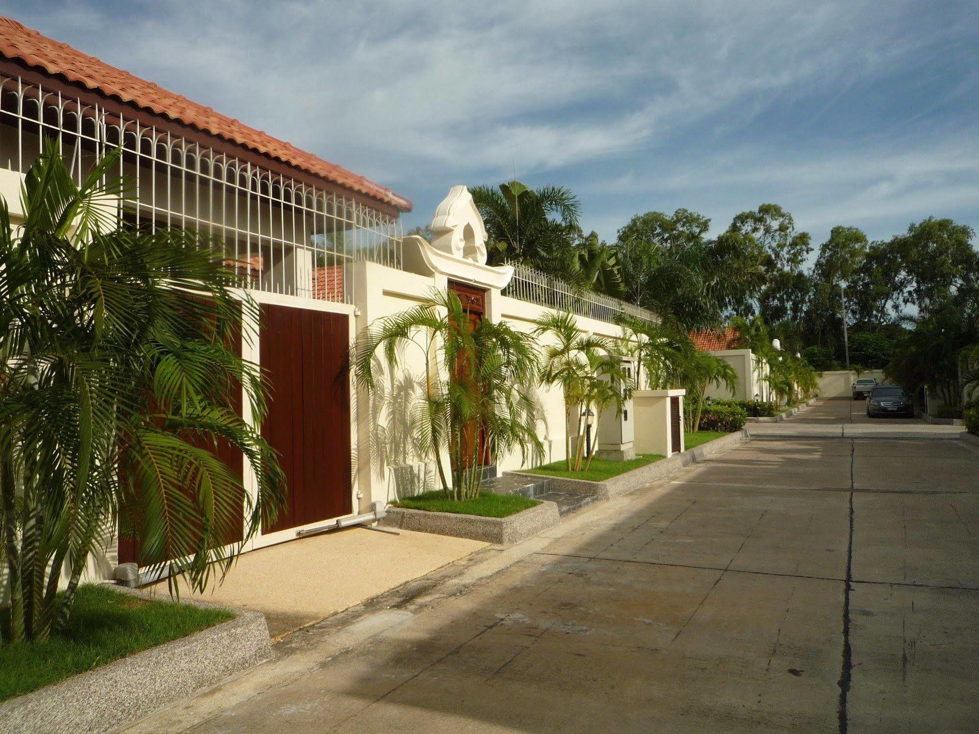 Hotel Majestic 3*